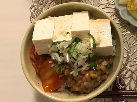 ヘルシーでも満足☆お豆腐丼